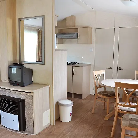 Holiday Camping Le Val De L'aisne-4 * Érezée
